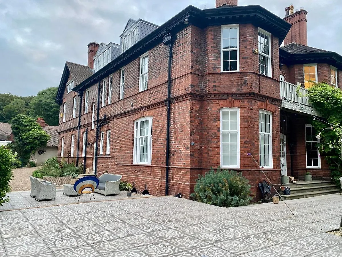 The West Wing At Hillthorpe Manor With Gardens & Private Hot Tub Villa East Hardwick 0*,  United Kingdom