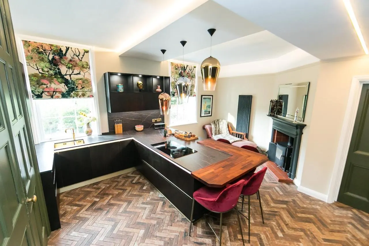 The West Wing At Hillthorpe Manor With Gardens & Private Hot Tub Villa East Hardwick 0*,