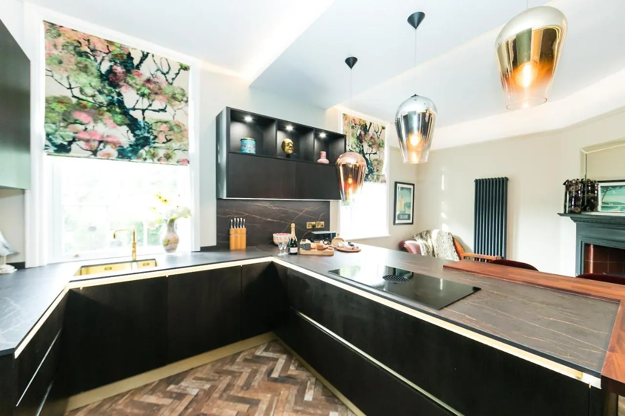 Holiday home The West Wing At Hillthorpe Manor With Gardens & Private Hot Tub Villa East Hardwick